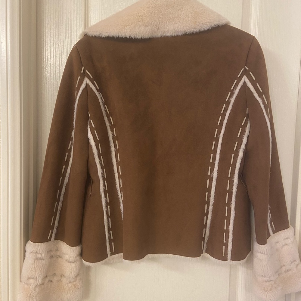 Women’s winter jacket - Picture 2 of 5